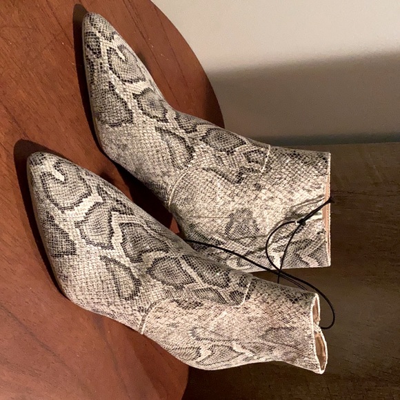 Express Shoes - Express faux snake skin boots
